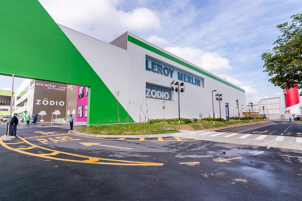 Leroy Merlin inaugura megaloja na Marginal Tietê - Logweb