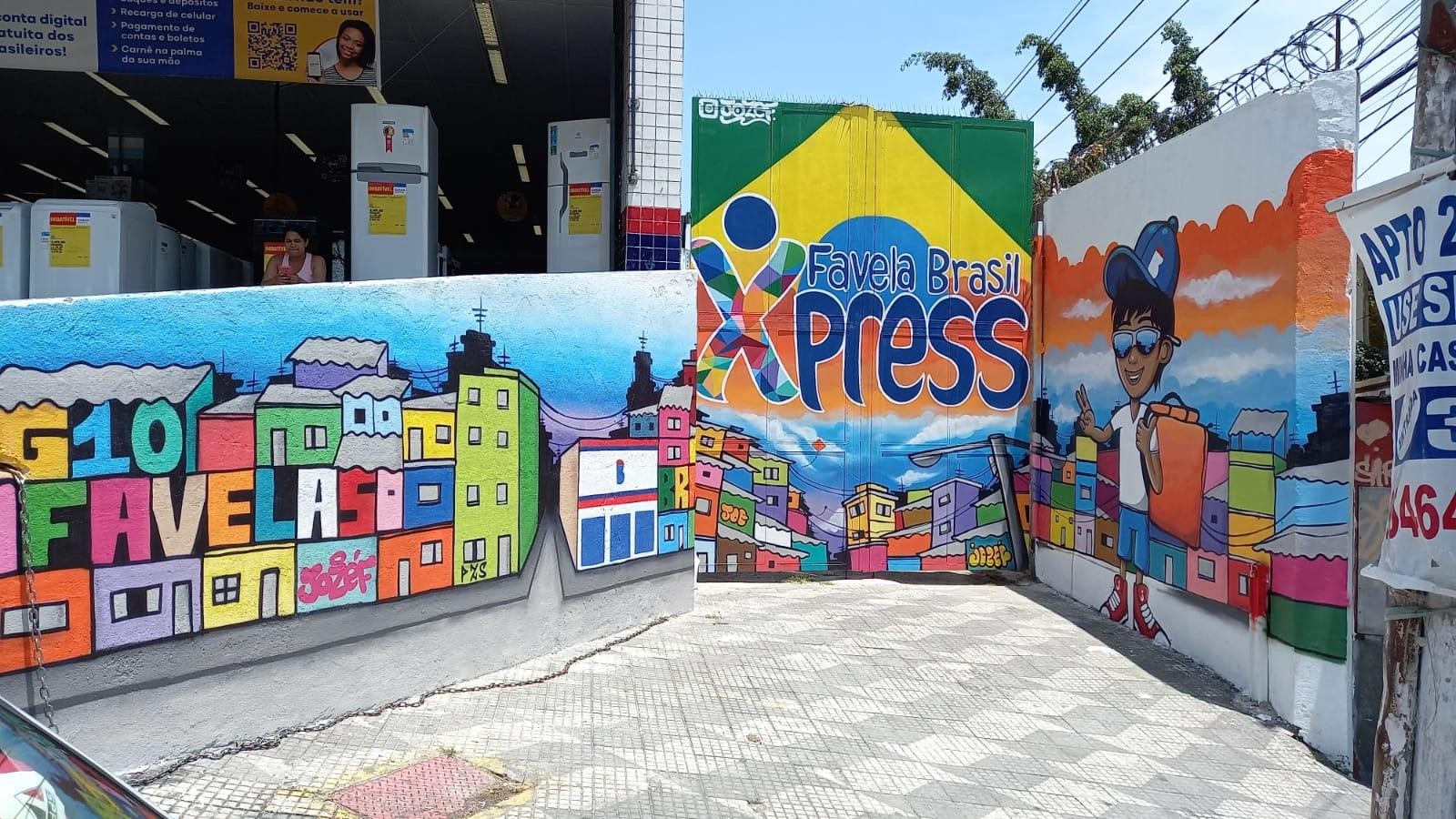 Casas Bahia e Favela Express