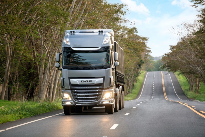 Sistemas de segurança dos caminhões DAF XF reduzem os riscos de acidentes nas estradas